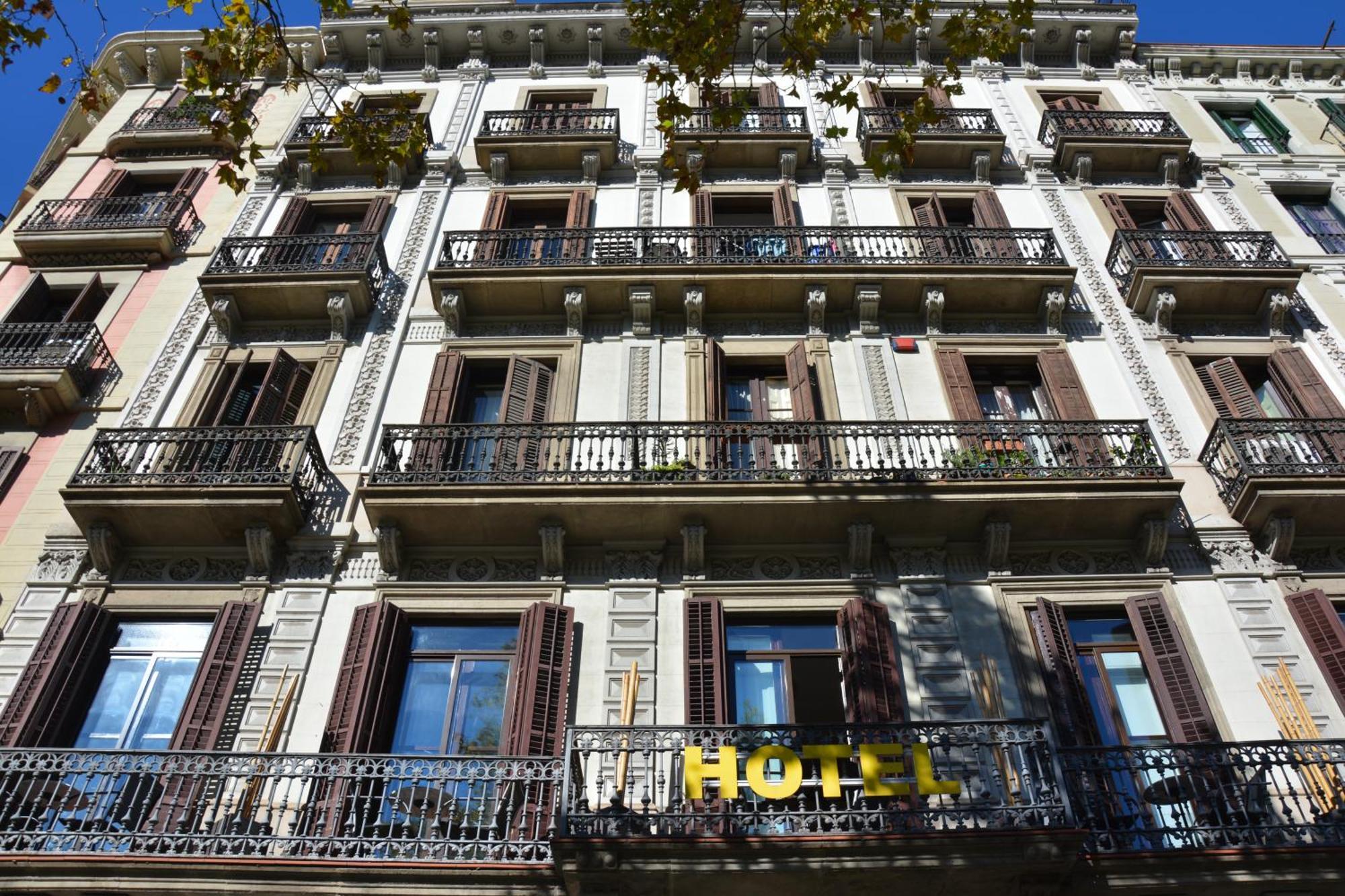 Hotel Center Gran Via — Photos 3